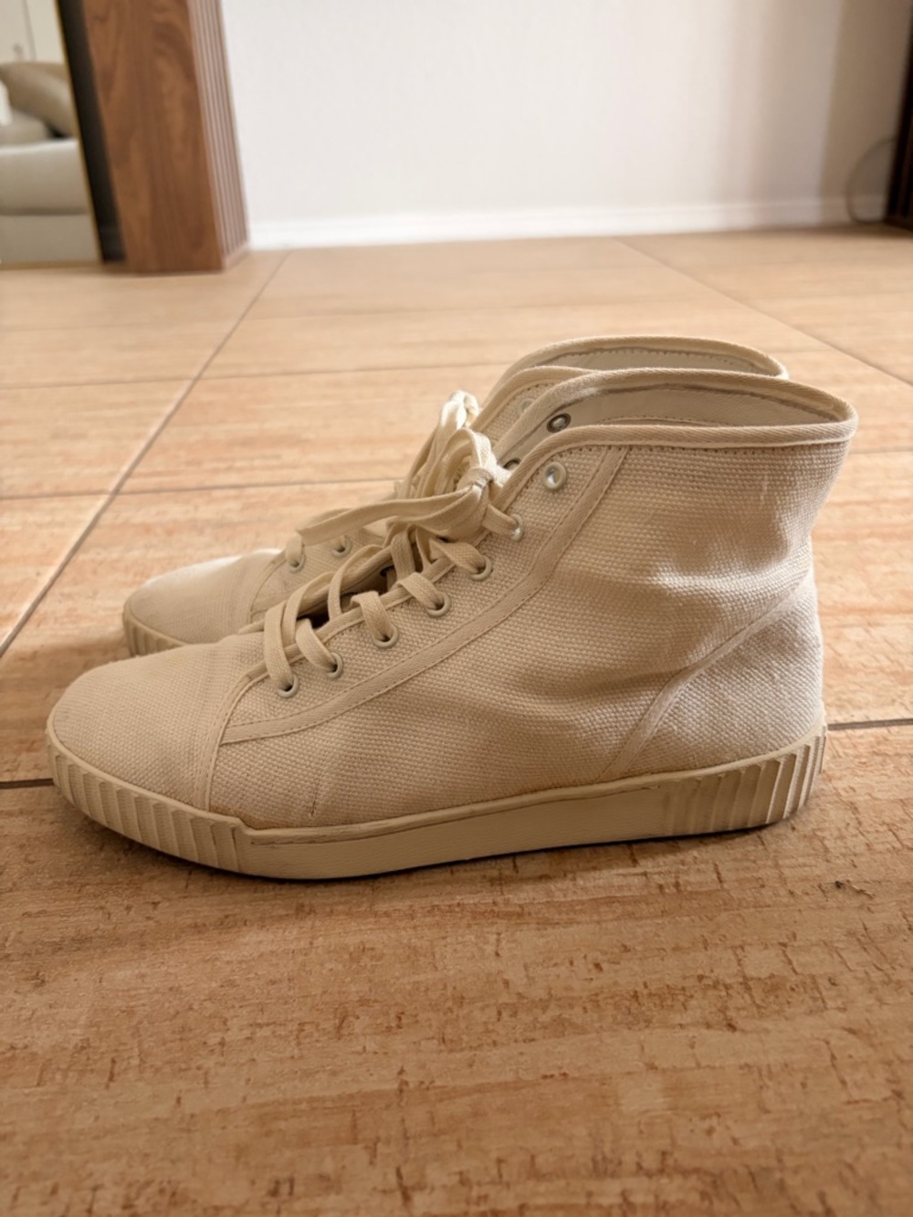Women’s VINCE Cream High-Top Canvas Sneakers